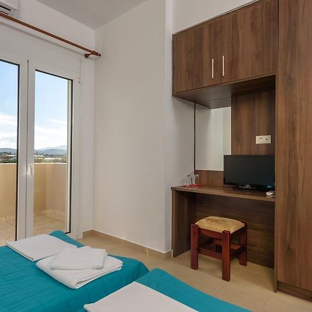 Elpidis Villa Kokkinos Pirgos Extérieur photo