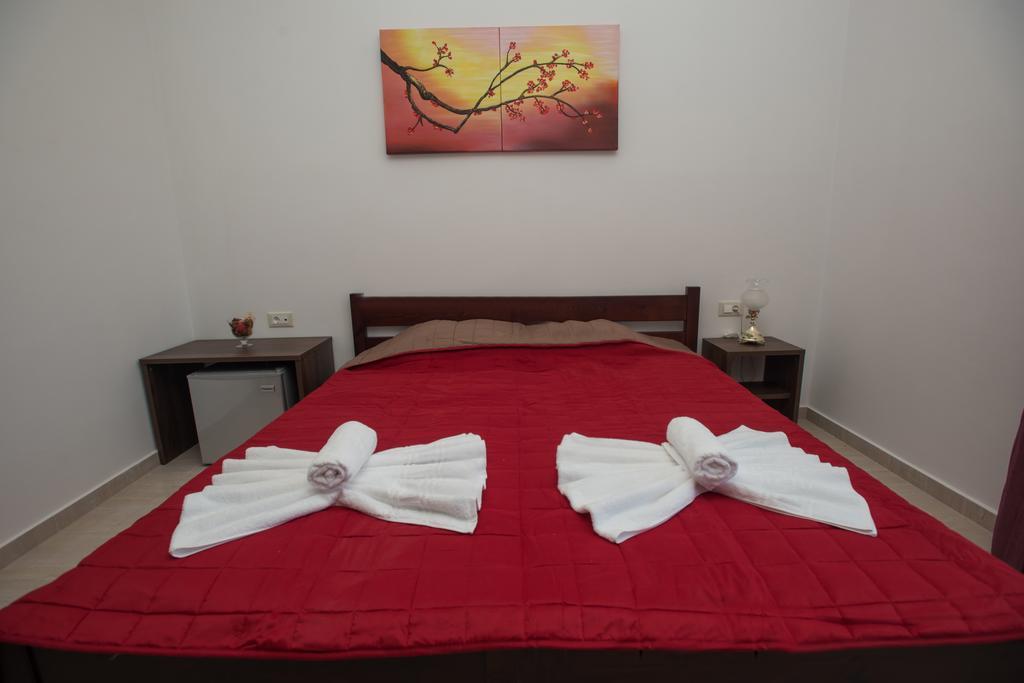 Elpidis Villa Kokkinos Pirgos Chambre photo
