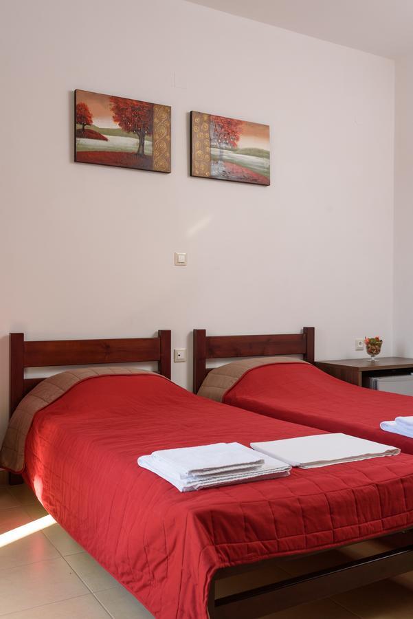 Elpidis Villa Kokkinos Pirgos Extérieur photo