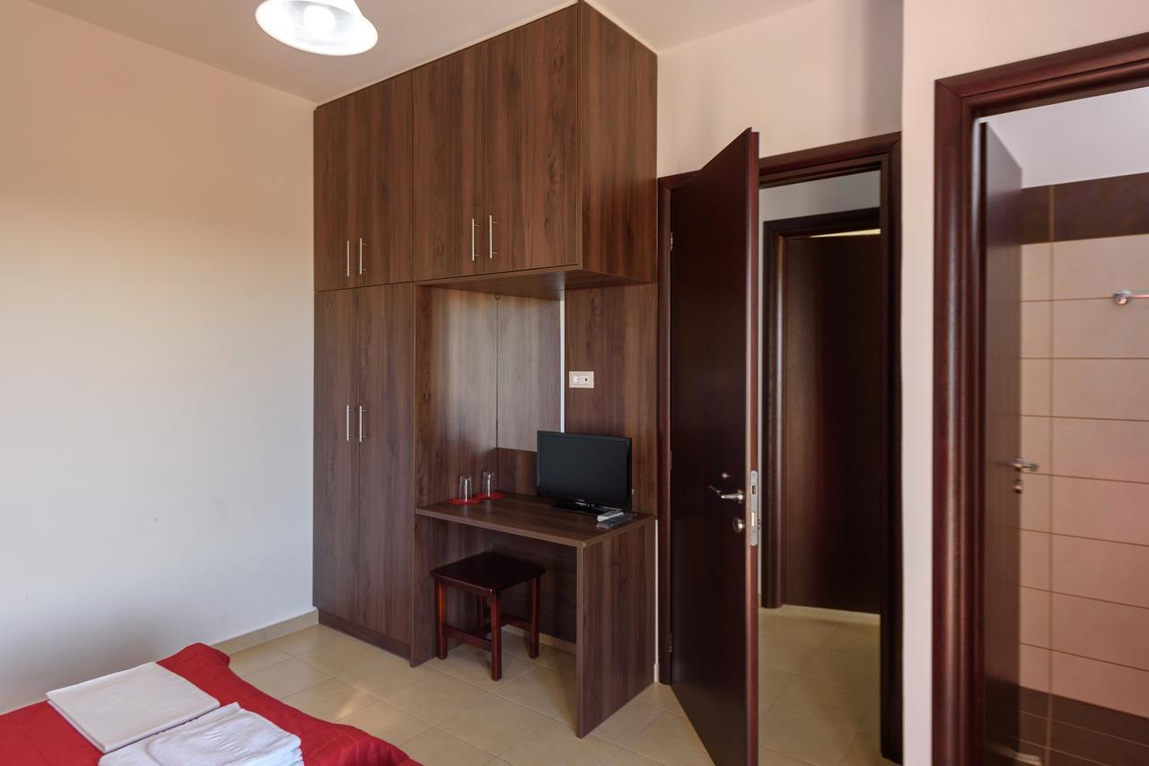 Elpidis Villa Kokkinos Pirgos Extérieur photo