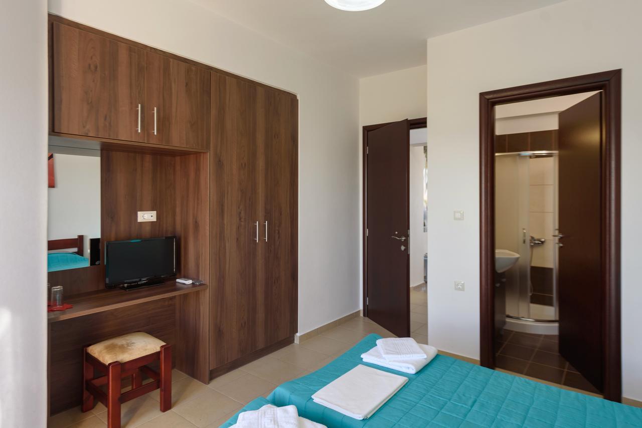 Elpidis Villa Kokkinos Pirgos Extérieur photo